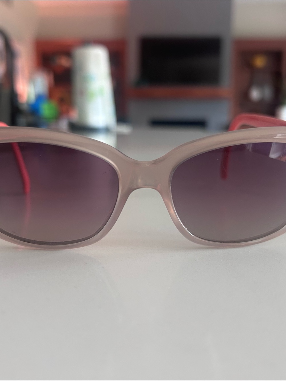 Women's Pink Gucci Sunglasses--read description